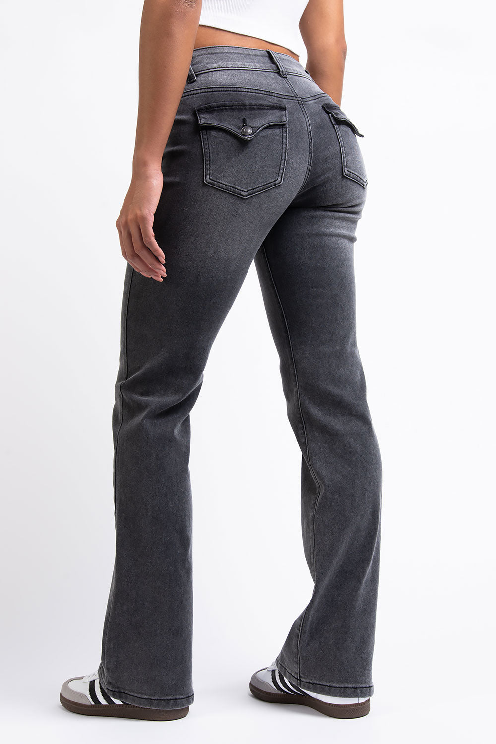 Claire 01Low Bootcut Jeans - Washed Black