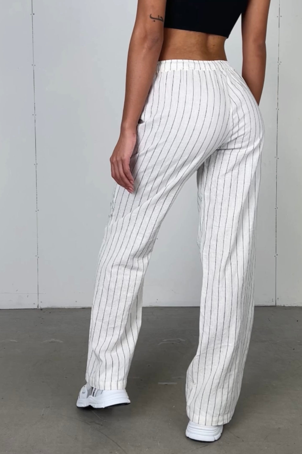 Mila 01Mid Straight Linen Pants - White Striped