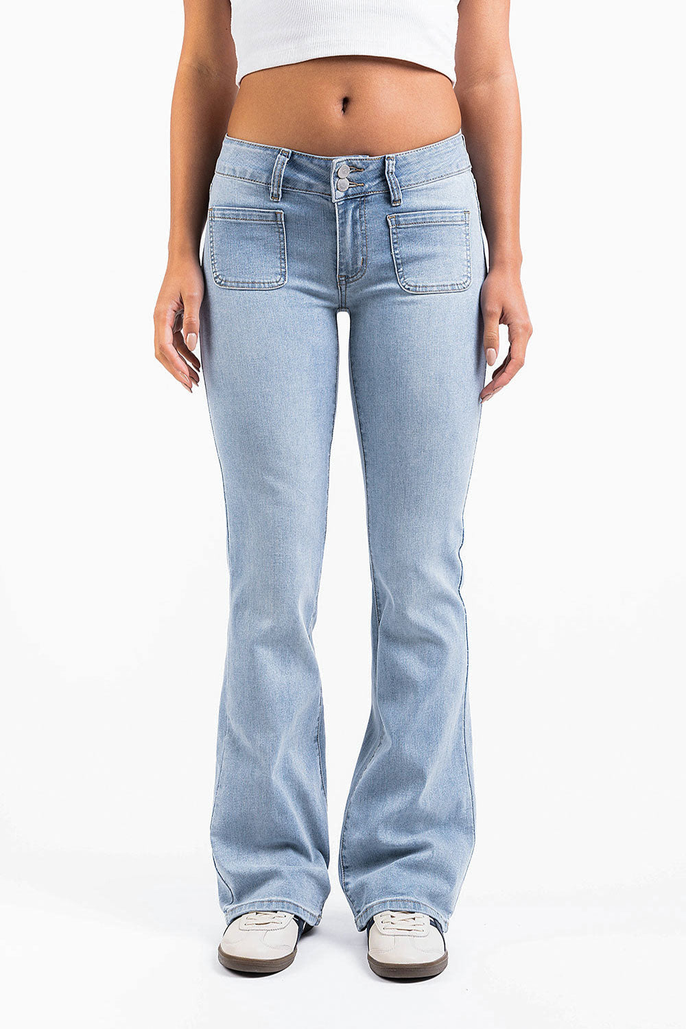 Claire 04Low Bootcut Jeans - Bleach Blue