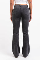 Taylor 02Mid Bootcut Jeans - Washed Black