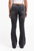 Claire 05Low Bootcut Jeans - Washed Black