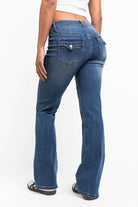 Claire 04Low Bootcut Jeans - Blue