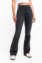 Claire 05High Bootcut Jeans - Washed Black